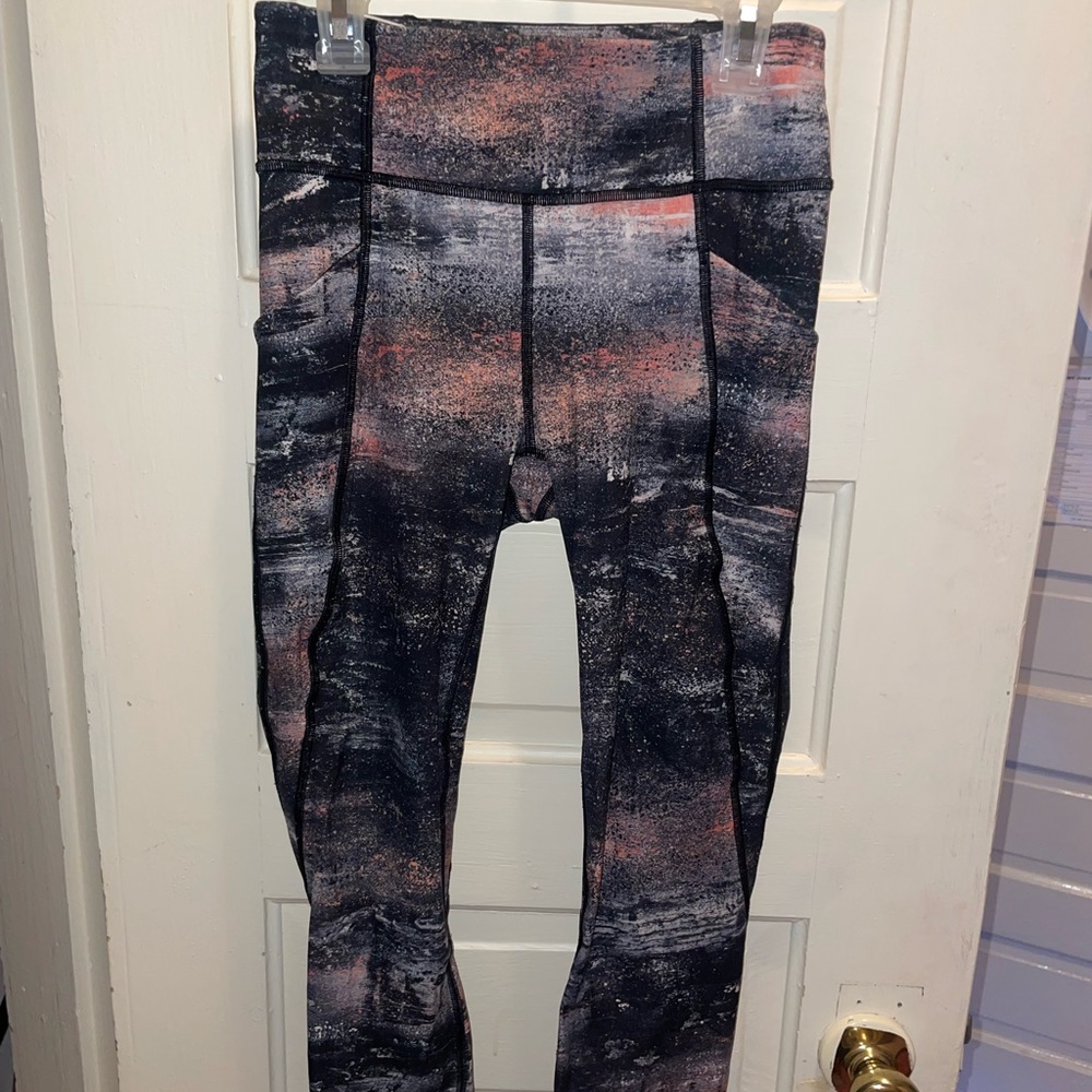Lululemon Cropped Leggings
